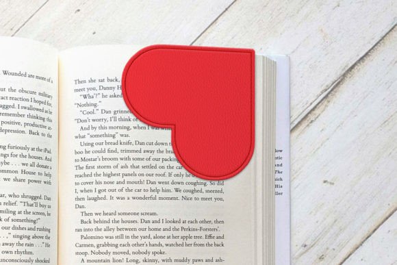 Heart Corner Bookmark ITH Applique Review